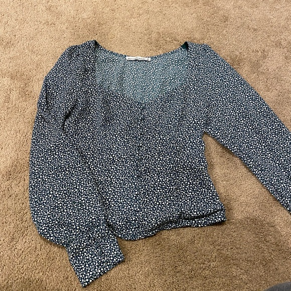 Abercrombie & Fitch Long Puff Sleeve Top - Picture 1 of 3